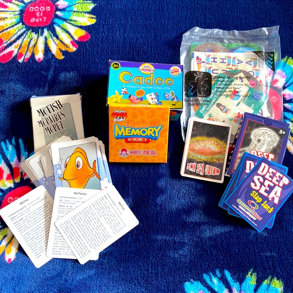 Lot of 5 small kids’ games, perfect for travel! Plus a minion toy figurine!